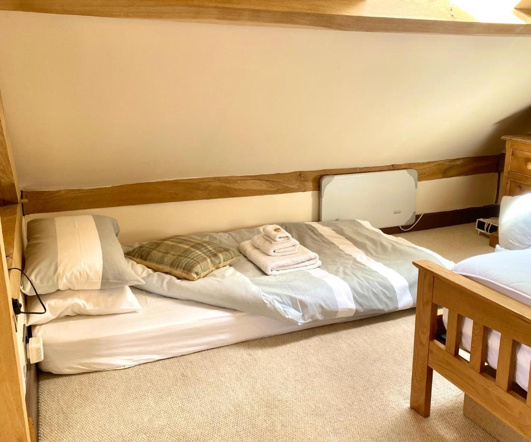 Greencourt Loft - The Cotswold Way, Stroud Ryeford Ngoại thất bức ảnh