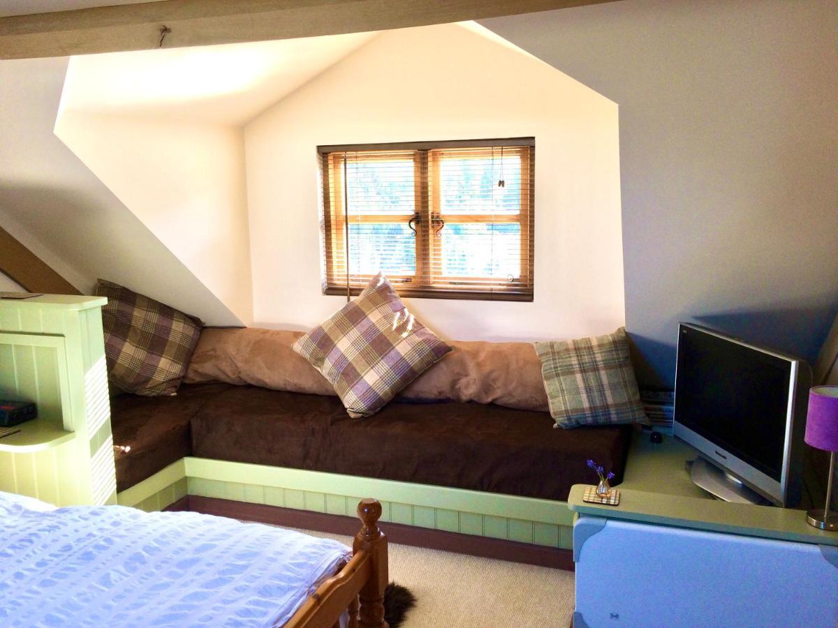 Greencourt Loft - The Cotswold Way, Stroud Ryeford Ngoại thất bức ảnh