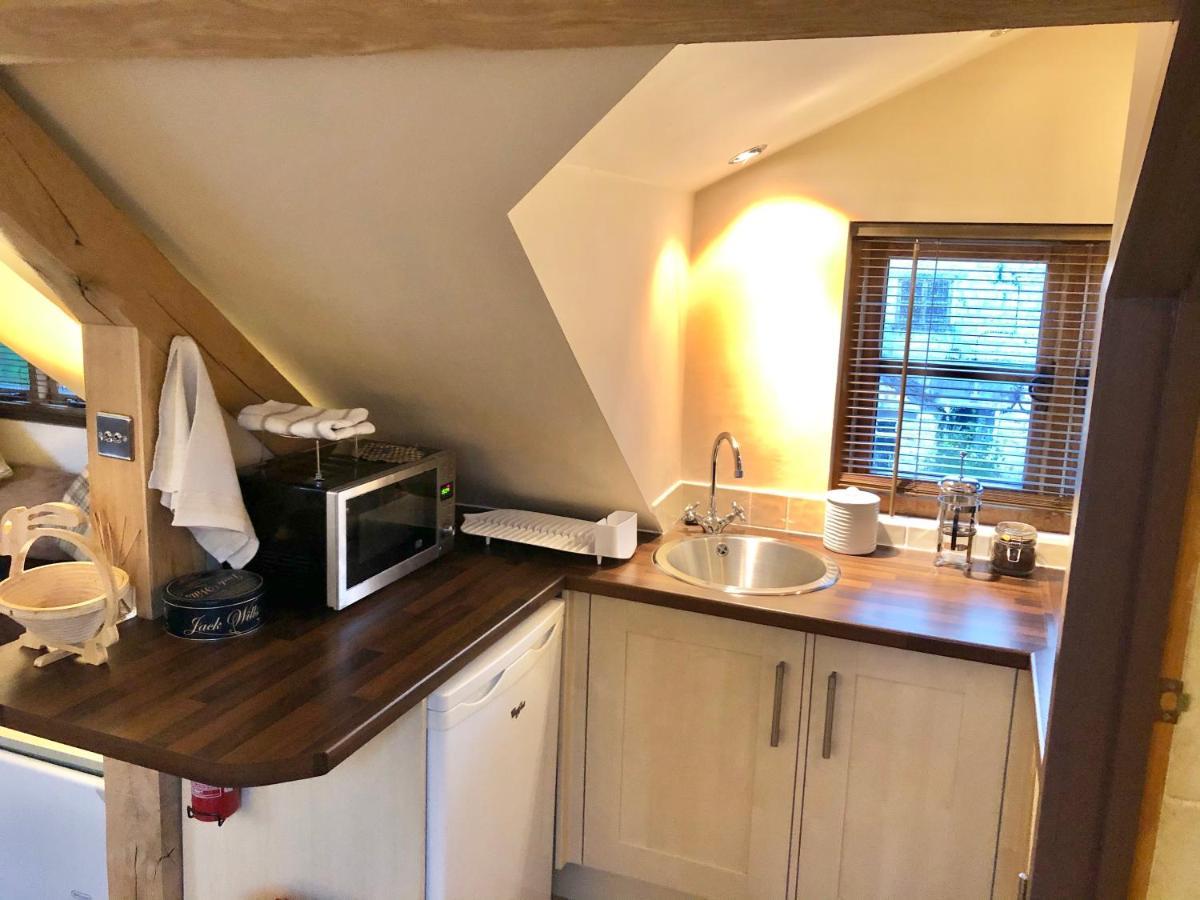 Greencourt Loft - The Cotswold Way, Stroud Ryeford Ngoại thất bức ảnh